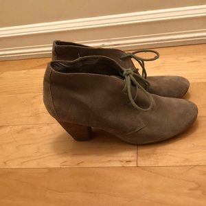 Aldo grey suede booties